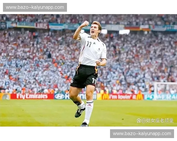 绿茵风云：当坎布尔的铁血遇到阿贾青年的灵动，一场进球盛宴的博弈美学